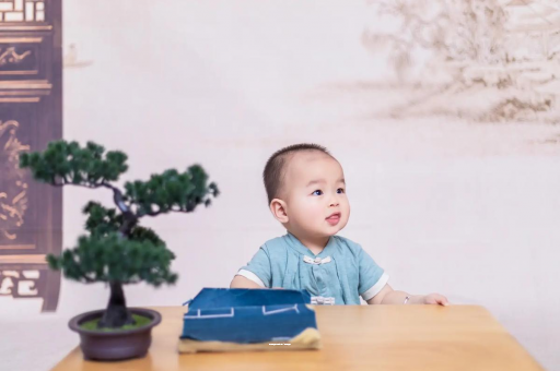 遵化市宝宝喊肚子疼怎么回事